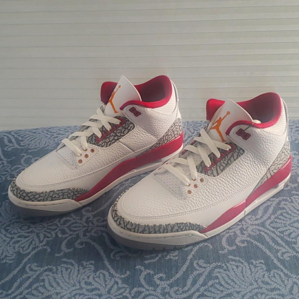 Air Jordan 3 Retro Cardinal Red